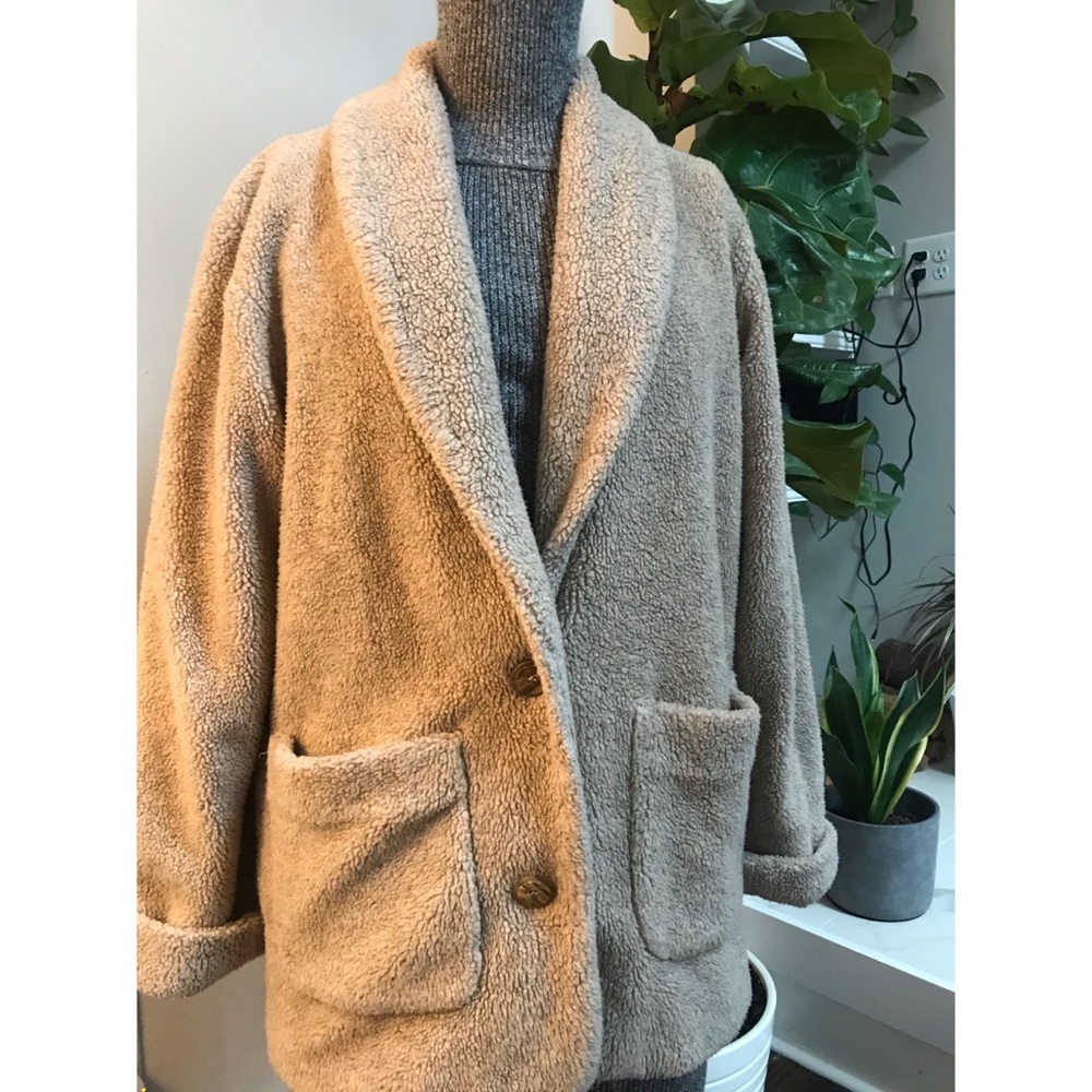 Vintage Oversized Coat: Size S/M